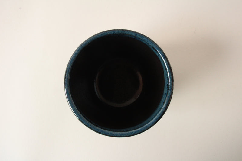 Mino ware Japanese Sushi Yunomi Chawan Tea Cup Brushed Navy on Blue