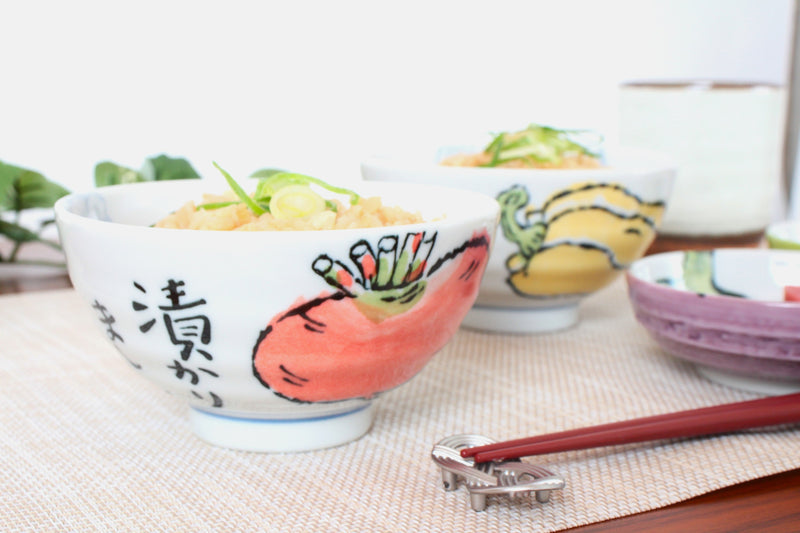 Mino ware Japanese Ceramics Rice Bowl Red Turnip White w/ Kanji Characters made in Japan