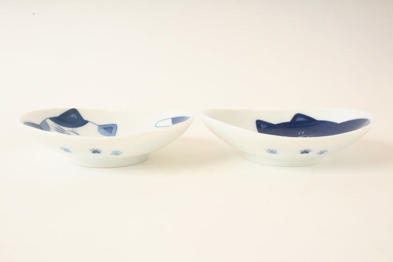 Mino ware Japanese Ceramics Set of two small oval deep plates with two different cat designs(Tuxedo,Calico)