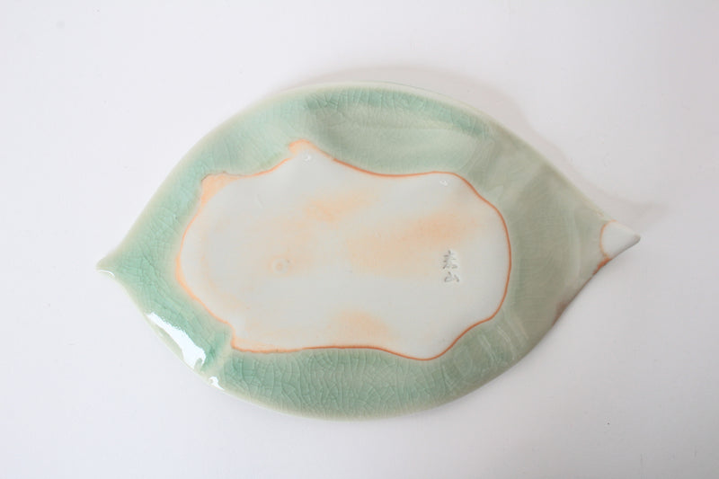 Mino ware Japanese Ceramics Leaf Shaped Plate Tea Green Color made in Japan