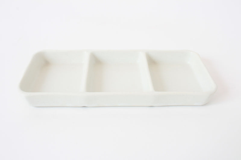 Mino ware Japanese Ceramics Three Section Plate Pearl White made in Japan (L)