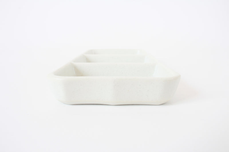 Mino ware Japanese Ceramics Three Section Plate Pearl White made in Japan (L)