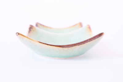Mino ware Japanese Ceramics Two Section Plate Tea Green Color With a Brown Rim