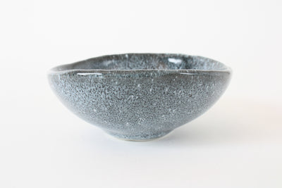 Mino ware Japanese Ceramics Small Round Bowl Crackle Pattern Blue Gray in Japan