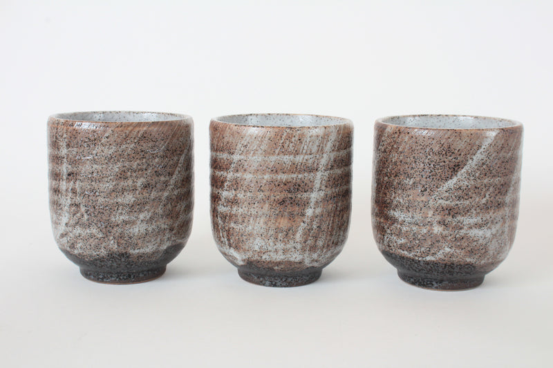 Mino ware Japanese Sushi Yunomi Chawan Tea Cup Brushed Brown on White