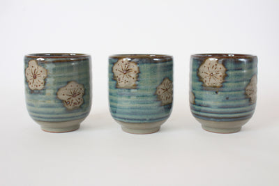 Mino ware Japanese Sushi Yunomi Chawan Tea Cup Plum Flowers Beige & Yellow Green