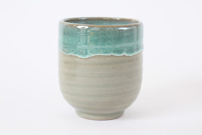 Mino ware Japanese Sushi Yunomi Chawan Tea Cup Emerald Green Glaze on Beige
