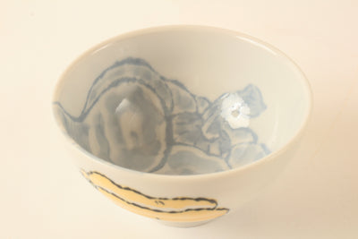 Mino ware Japanese Ceramics Rice Bowl Yellow Pepper Paprika White w/ Kanji Characters