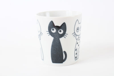 Mino Ware Japanese Ceramic Lightweight Mug Cup w/ Cat Design and Round Eyes Made in Japan