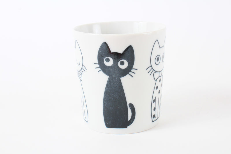 Mino Ware Japanese Ceramic Lightweight Mug Cup w/ Cat Design and Round Eyes Made in Japan