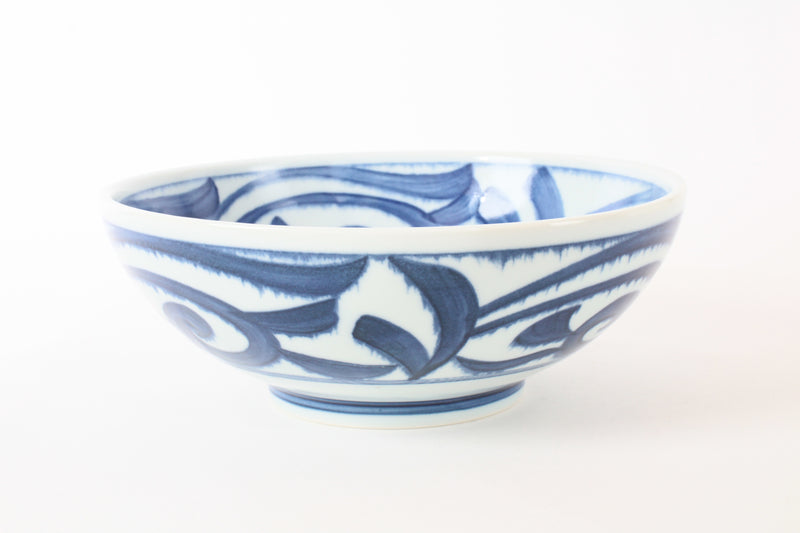 Mino ware Japanese Ceramics Large and Wide Noodle Donburi Bowl Indigo grass pattern (1000ml)