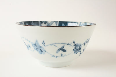 Mino ware Japanese Ceramics Rice Bowl Set of Two Spiral Flower made in Japan