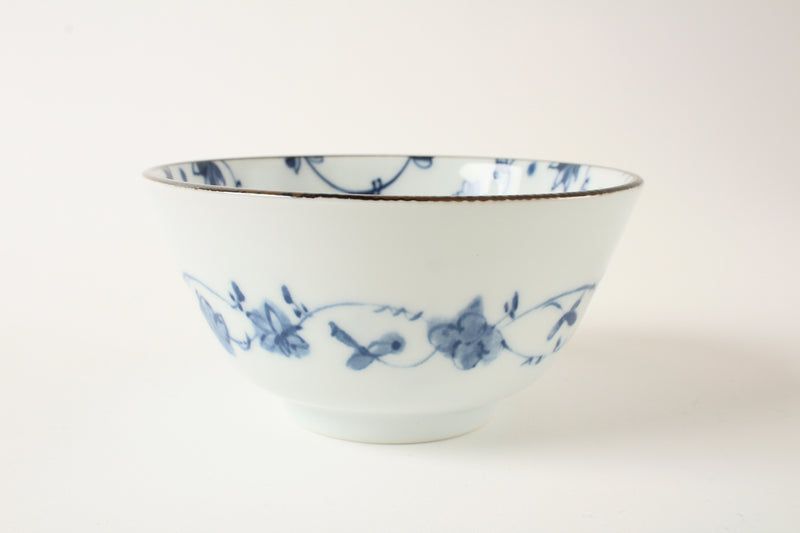 Mino ware Japanese Ceramics Rice Bowl Set of Two White Blue Flower made in Japan