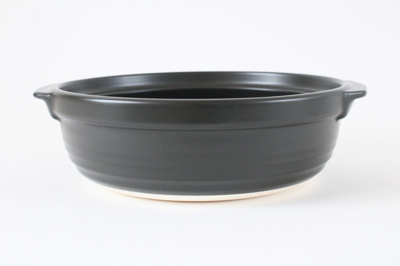 Mino ware Japanese Pottery Clay Pot Donabe (8.5inch) Karakusa Blue Lid, Black pot, Made in Japan