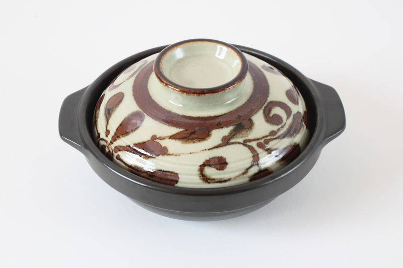 Mino ware Japanese Pottery Clay Pot Donabe (6.3inch) Karakusa Brown Lid, Black Pot, Made in Japan