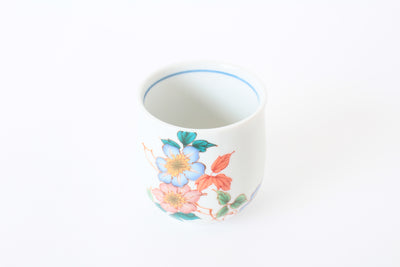 Kutani ware Japanese Ceramic Yunomi Chawan Tea Cup Blue and Pink Flowers Made in Japan