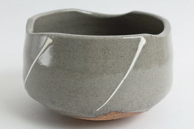 Mino ware Japan Pottery Tea Ceremony Matcha Bowl Crackled Gray w/ White Lines