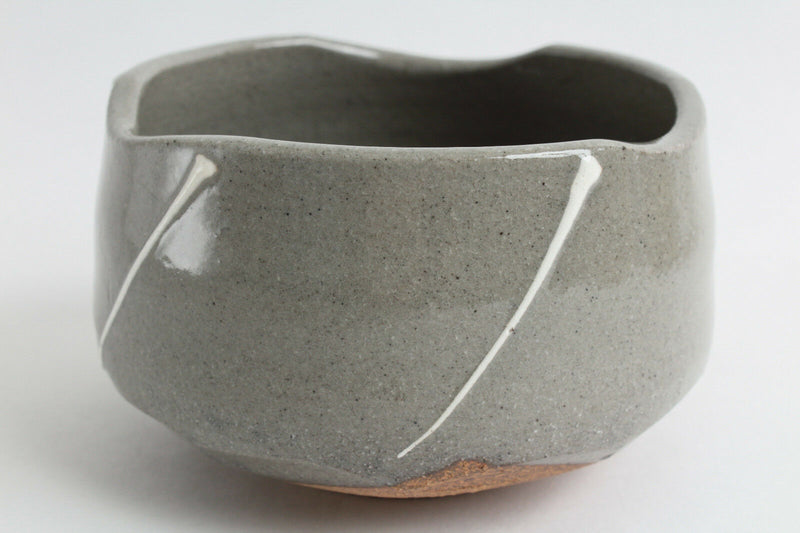 Mino ware Japan Pottery Tea Ceremony Matcha Bowl Crackled Gray w/ White Lines