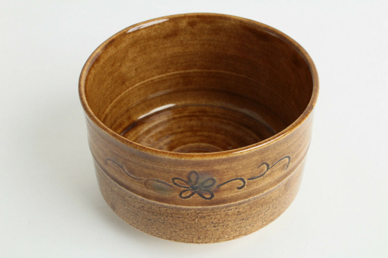 Mino ware Japanese Pottery Tea Ceremony Matcha Bowl Ocher with Flowers Straight