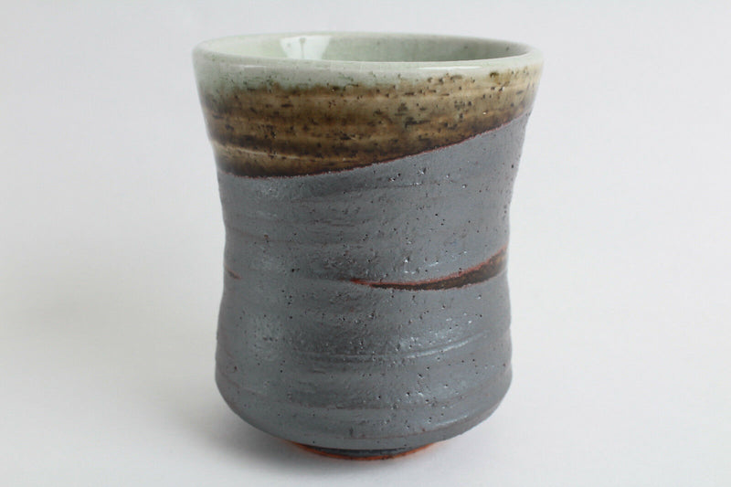 Mino ware Japanese Pottery Sushi Yunomi Chawan TeaCup Steel Gray w/Brown & Green