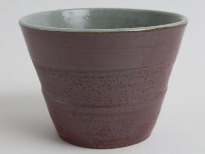 Mino ware Pottery Yunomi Chawan Large Tea/Wine Cup Matte Wine Red Akagusuri