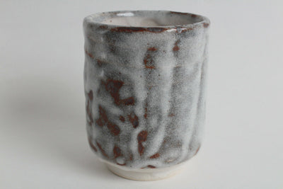 Mino ware Japanese Pottery Yunomi Chawan Tea Cup Snowy White Glaze on Brown