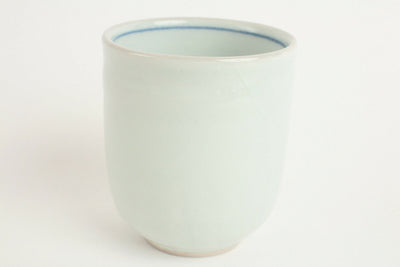 Mino ware Japan Pottery Yunomi Chawan Tea Cup Smiling Mountain Hermit Pale Blue
