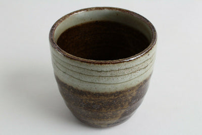Mino ware Japanese Pottery Yunomi Chawan Large Tea/Rock Cup Cream White & Brown