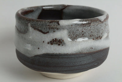 Mino ware Japanese Pottery Matcha Bowl Snowy White Glaze on Stone Silver