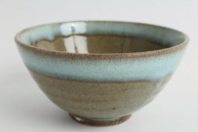 Mino ware Japanese Pottery Rice Bowl Sky Blue Glaze on Moss Green made in Japan
