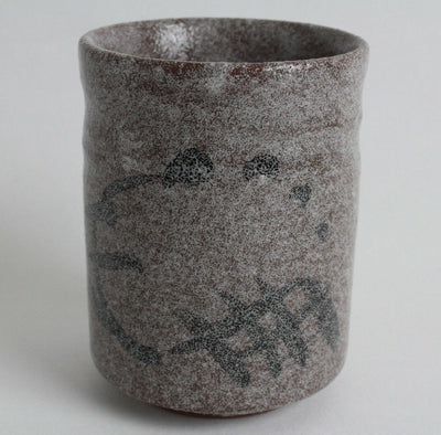 Mino ware Japanese Pottery Yunomi Chawan Tea Cup Powder White on Burnt Brown