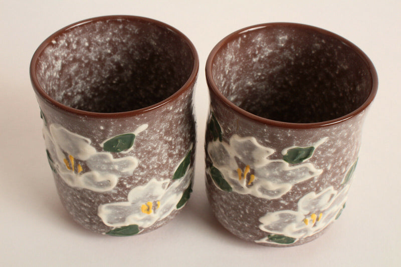 Mino ware Japan Pottery Pair Yunomi Chawan Tea Cup White Camellia Snowy Russet