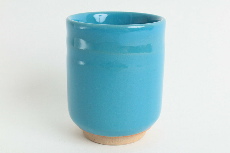 Mino ware Japanese Pottery Yunomi Chawan Tea Cup Aqua Blue Crackled Straight