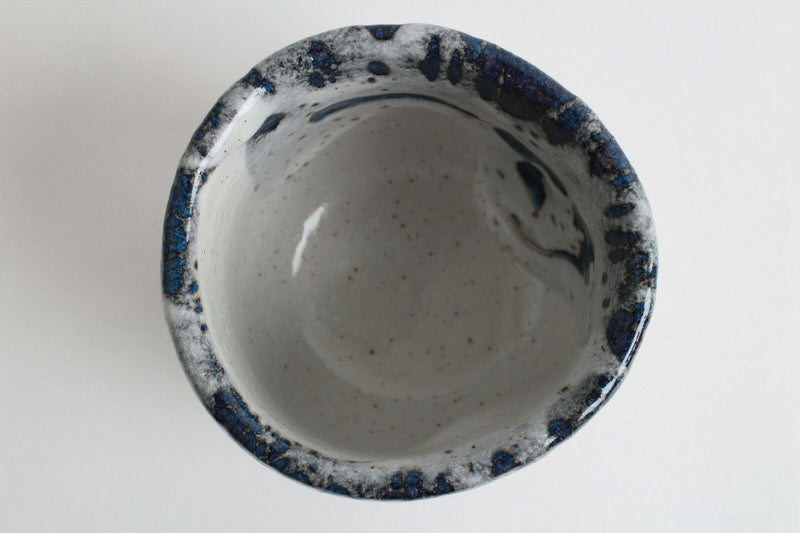 Mino ware Japan Pottery Yunomi Chawan Tea Cup Matte White w/ Heavy Navy Glaze