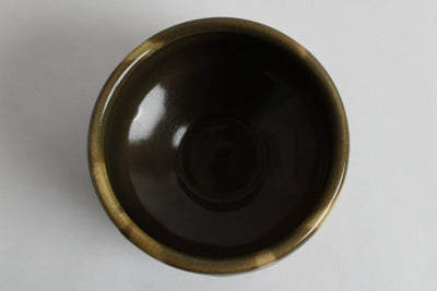 Mino ware Japanese Pottery Tea Ceremony Matcha Bowl Yellow Ocher w/ Green Glaze