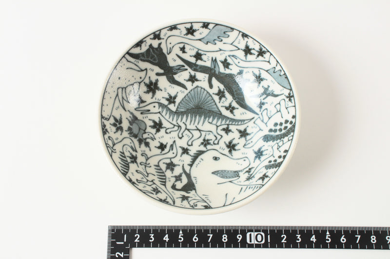 Mino ware Japan Ceramics 5.4inch Round Deep Plate Various Dinosaurs Japan