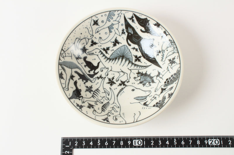 Mino ware Japan Ceramics 6.6inch Round Deep Plate Various Dinosaurs Japan