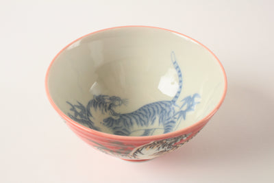 Mino ware Japanese Ceramics Rice Bowl Roaring Tiger Red made in Japan