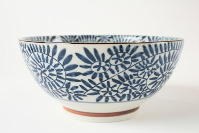 Mino ware Japan Ceramics Ramen Noodle Donburi Bowl Indigo Karakusa Pattern